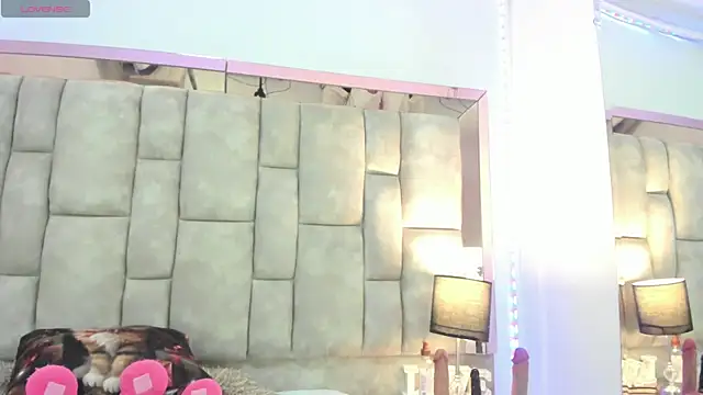 Emma Sandoval1 online show from July 2026 08:03:02 PM
