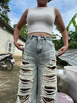 Lilybellle-99 online show from July 2026 12:39:01 AM