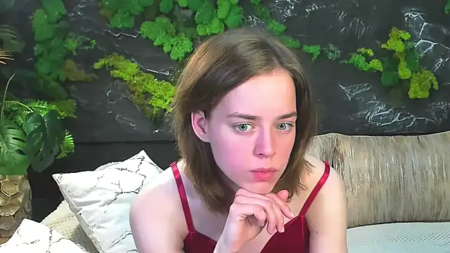Lana Wintour online show from June 2026 04:00:01 PM