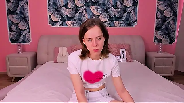 Lana Wintour online show from July 2026 03:43:01 PM