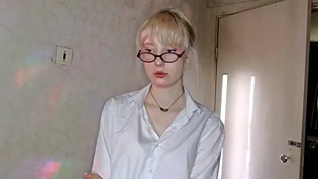 CuteLittleAngel online show from July 2026 10:22:02 AM