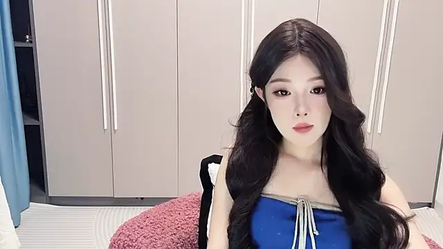 QOiio online show from June 2026 10:16:01 PM