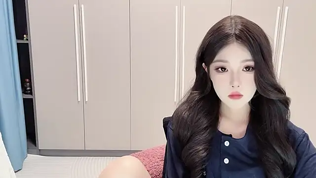 QOiio online show from July 2026 11:40:02 PM