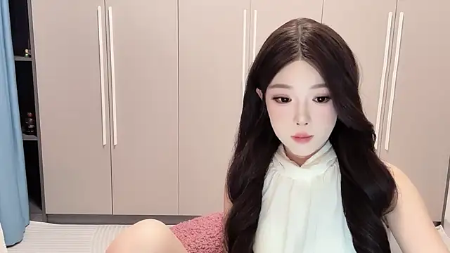 QOiio online show from July 2026 03:24:02 AM