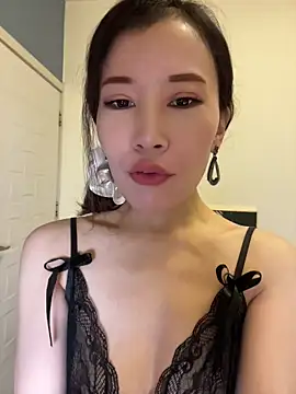 xiaotaotutu103 online show from July 2026 12:02:02 AM