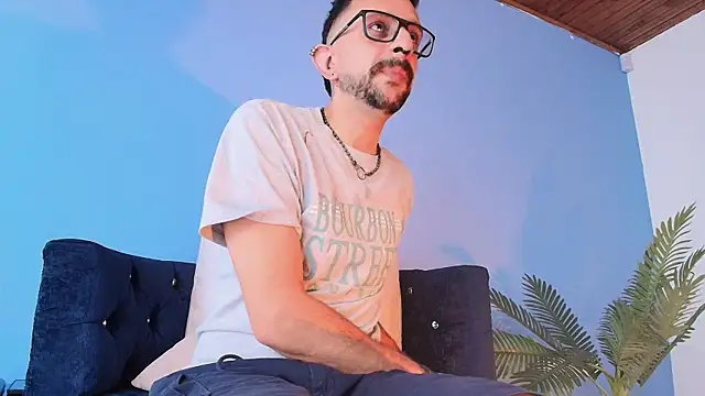 pigbananax online show from July 2026 06:24:02 PM