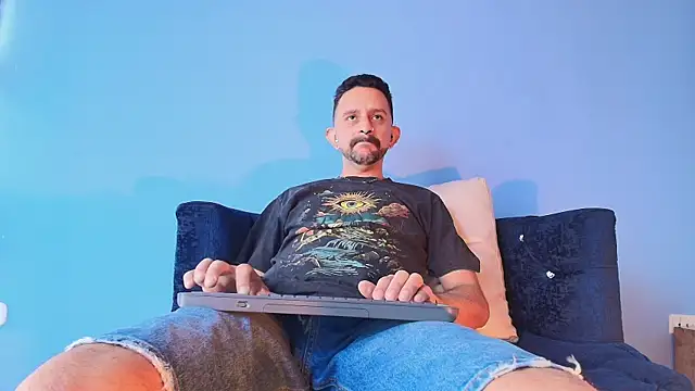 pigbananax online show from July 2026 05:37:02 PM