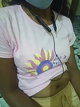 Snapshot of Roselin01 chatting on July 2026 06:43:02 PM Roselin01 online show from July 2026 06:43:02 PM