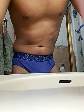 LatinShadowX online show from July 2026 12:24:01 AM