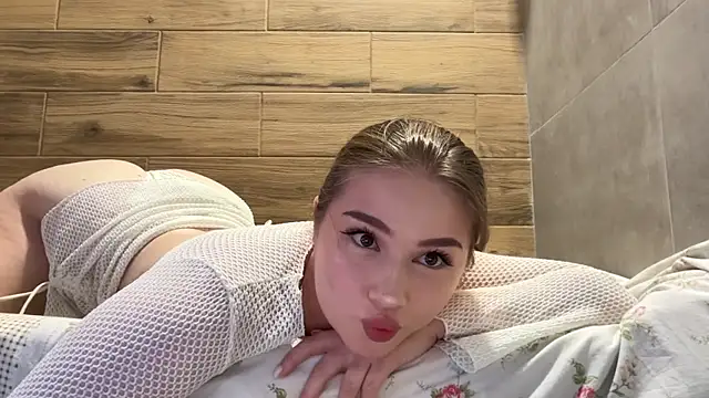 Angel   555 online show from July 2026 09:39:01 PM