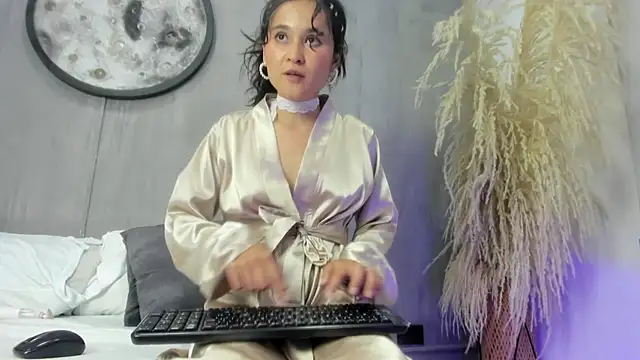 coco hirunkitty online show from July 2026 12:06:02 AM