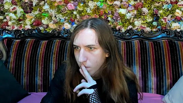 ChrisyBevy online show from July 2026 07:24:01 PM