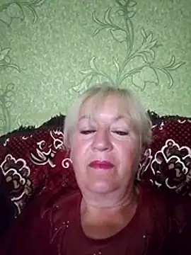 EmmaSwan555 online show from July 2026 04:02:02 PM