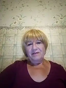 EmmaSwan555 online show from July 2026 10:45:01 PM