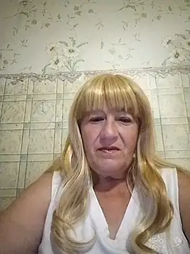 EmmaSwan555 online show from July 2026 10:14:02 PM