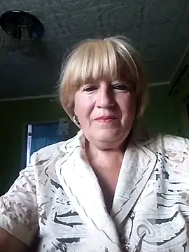 EmmaSwan555 online show from July 2026 03:52:02 PM