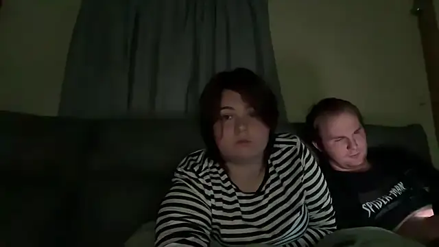 Snapshot of BugsAndDazey chatting on July 2026 02:20:02 AM BugsAndDazey online show from July 2026 02:20:02 AM