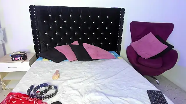 Angel Alba  online show from July 2026 03:24:02 AM