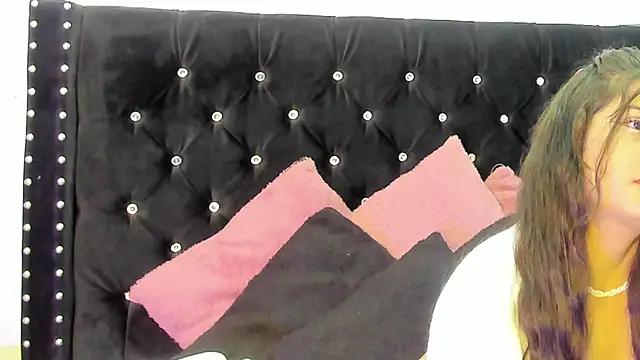 Angel Alba  online show from July 2026 03:43:01 AM