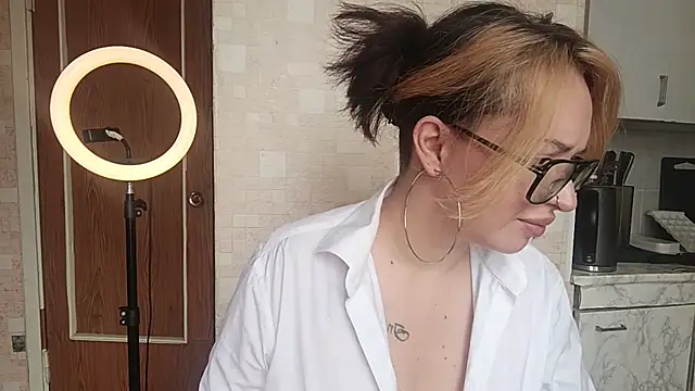 Snapshot of ElianaFox_ chatting on July 2026 09:26:01 AM ElianaFox online show from July 2026 09:26:01 AM