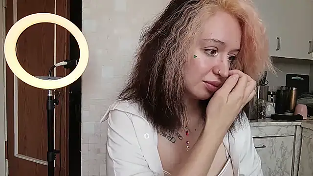 Snapshot of ElianaFox_ chatting on July 2026 10:29:01 AM ElianaFox online show from July 2026 10:29:01 AM