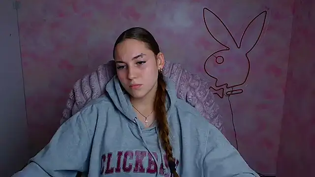 Holly Mooon  online show from July 2026 07:23:02 AM