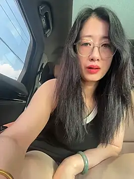 weiwei103 online show from July 2026 04:08:01 AM