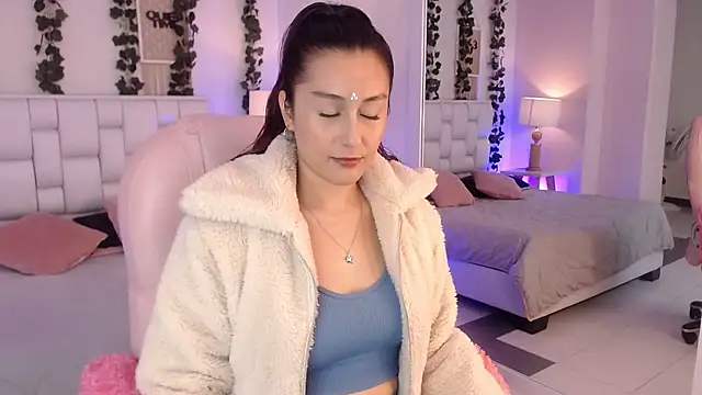EliseValmont online show from July 2026 03:32:01 AM