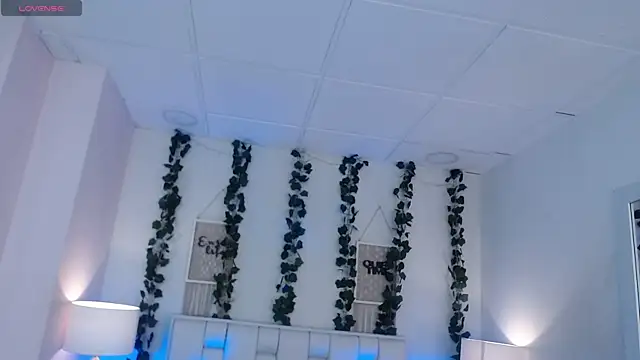 EliseValmont online show from July 2026 04:16:01 AM