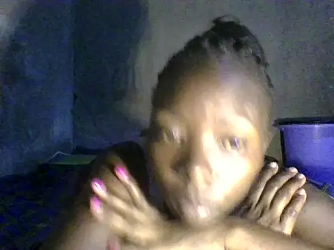Snapshot of LauraLavin chatting on July 2026 12:55:01 PM LauraLavin online show from July 2026 12:55:01 PM