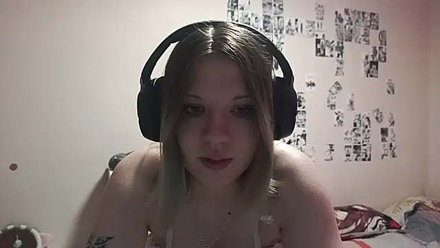 ViolettaCatechini online show from July 2026 04:40:01 PM