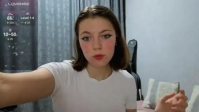 LoriYates online show from July 2026 08:04:01 PM