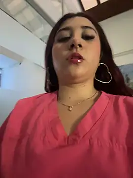 Nahomy benet online show from July 2026 11:45:01 AM