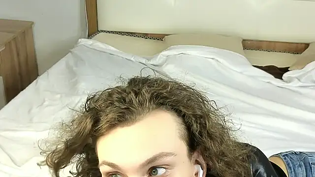Glenn fiddich 18 online show from July 2026 05:42:01 PM