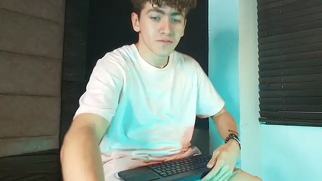Tyler Mcrey online show from July 2026 01:10:02 PM