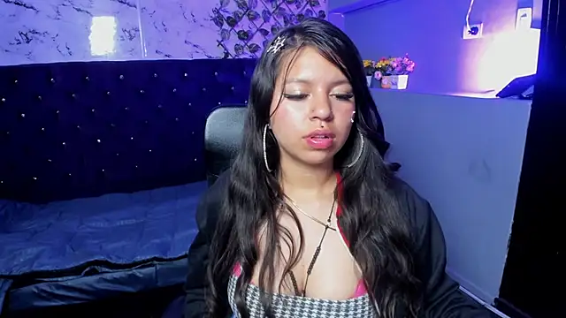 Miluu u online show from July 2026 04:05:01 PM