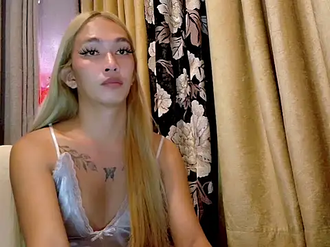 Snapshot of sweet_kween95 chatting on July 2026 06:34:02 PM sweet kween95 online show from July 2026 06:34:02 PM