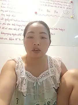 Snapshot of Julie-xx chatting on July 2026 11:40:01 AM Julie-xx online show from July 2026 11:40:01 AM