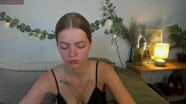 EmillyStarr online show from June 2026 06:25:02 AM