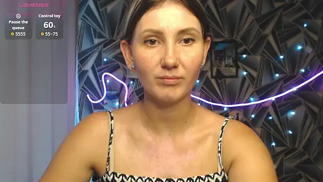 NikkiKisss online show from July 2026 09:39:01 AM