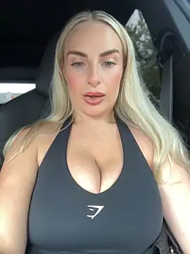 BIGTITBLONDEUK online show from July 2026 08:21:01 AM