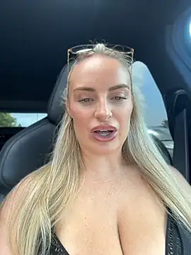 BIGTITBLONDEUK online show from July 2026 10:20:02 AM