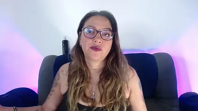MissAngyXX online show from July 2026 01:25:01 AM