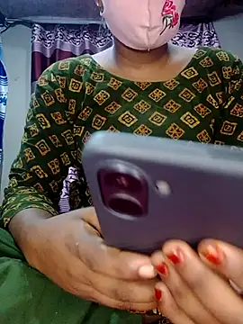 Snapshot of Miss-mahi7 chatting on July 2026 05:17:01 PM Miss-mahi7 online show from July 2026 05:17:01 PM
