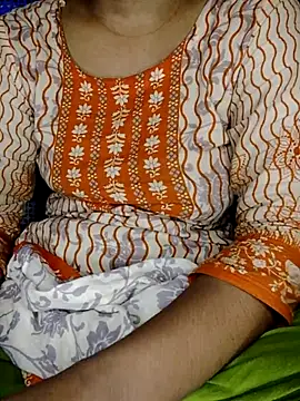 Snapshot of Miss-mahi7 chatting on July 2026 10:02:01 AM Miss-mahi7 online show from July 2026 10:02:01 AM