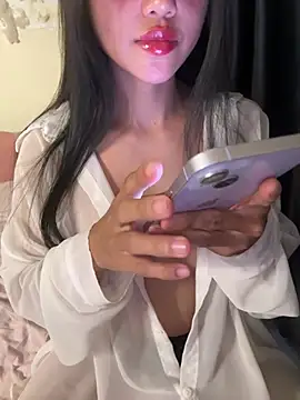   SweetPoison   online show from July 2026 06:17:01 AM