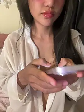   SweetPoison   online show from July 2026 06:49:02 AM