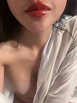   SweetPoison   online show from July 2026 07:28:02 AM