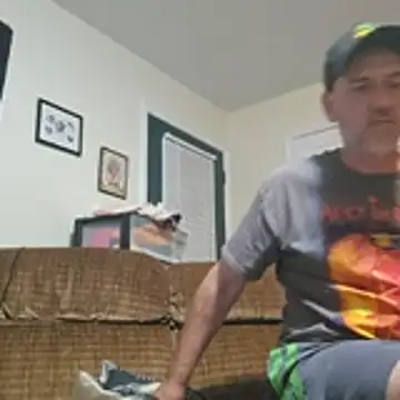 Snapshot of Aurora_and_Draven chatting on July 2026 01:45:02 AM Aurora and Draven online show from July 2026 01:45:02 AM