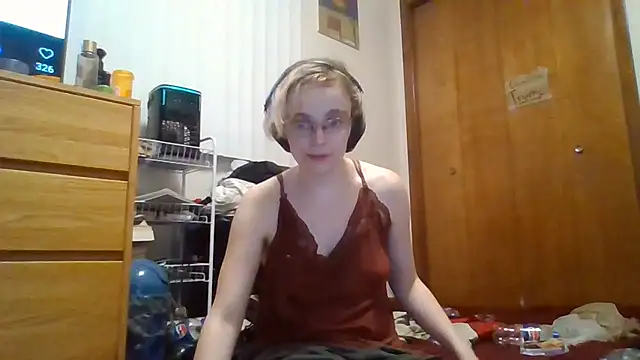 Little Miss Needy online show from July 2026 03:35:01 AM